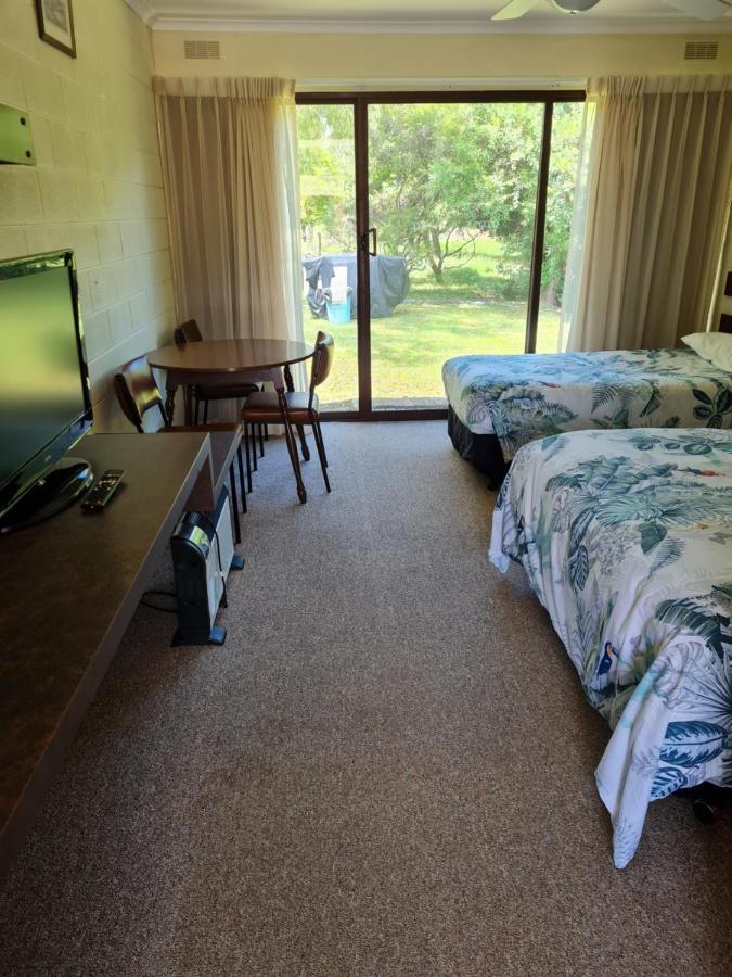 Toora Lodge Motel Экстерьер фото